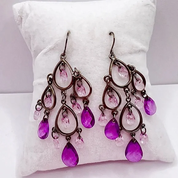 💜 Vintage Purple & Pink Chandelier Drop Earrings 💜 - Picture 2 of 4